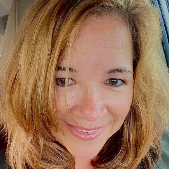 Meet your Posher, Lori-ann - Picture 1 of 1